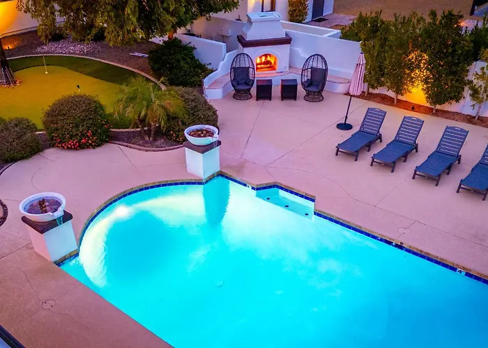 Luxury Desert Oasissport Courttheatergolf *